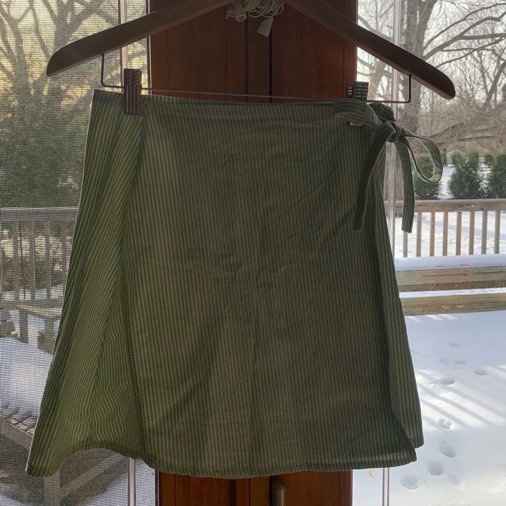 Stripped mini skirt